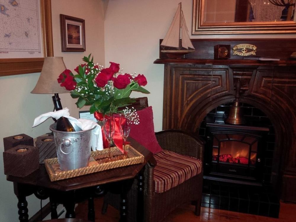 Fisherman'S Daughter B&B Mahone Bay Exterior foto