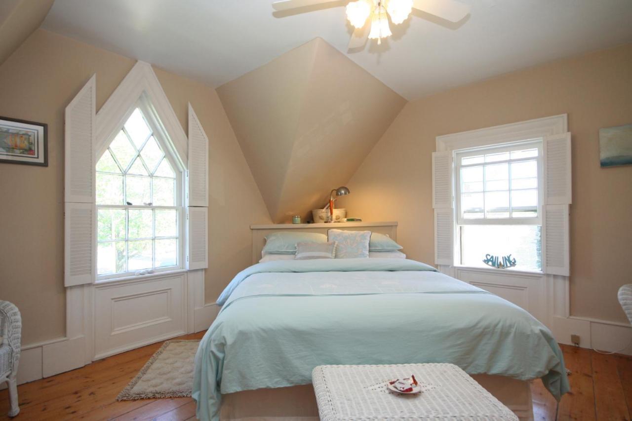 Fisherman'S Daughter B&B Mahone Bay Habitación foto